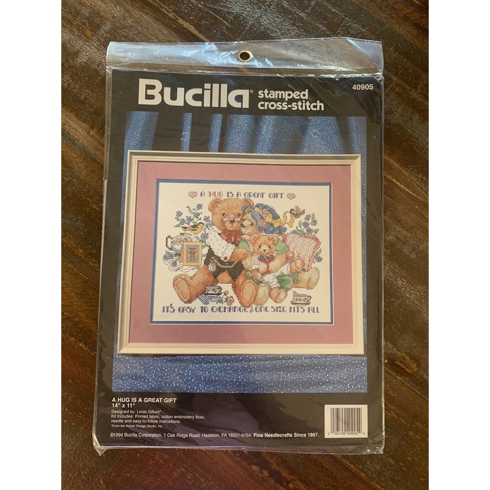 Bucilla A HUG IS A GREAT GIFT Stamped Cross Stitch Kit NEW Sealed 14" x 11" 1994